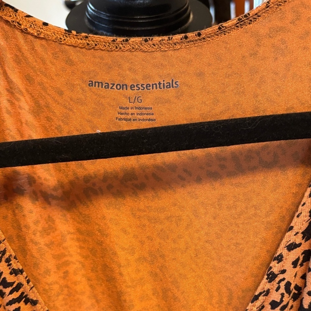 Leopard Print V-Neck Maxi Dress - Picture 4 of 6